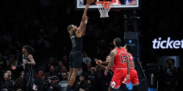 克拉克斯顿28+10特拉奥雷13+13 篮网送公牛5连败