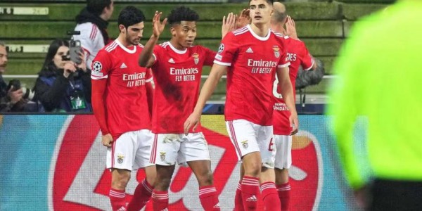 欧冠决战穆里尼奥：西甲豪门皇马双线发力，力争16强席位