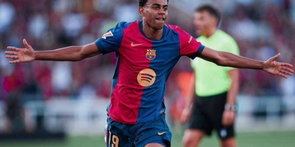 西甲积分榜，巴萨3-0，斩获3连胜，先赛4分领跑，将压力抛给皇马